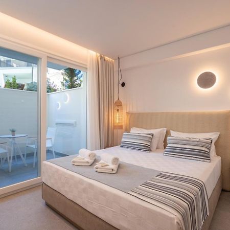 Mirablue Luxury Residences (Adults Only) Pefkochori Luaran gambar