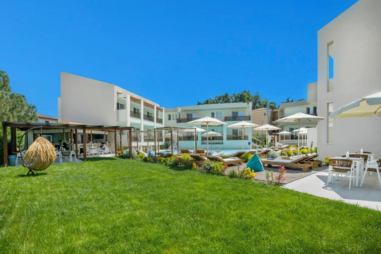 Mirablue Luxury Residences (Adults Only) Pefkochori Luaran gambar