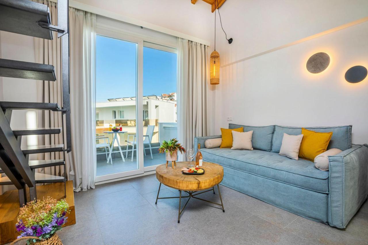 Mirablue Luxury Residences (Adults Only) Pefkochori Luaran gambar